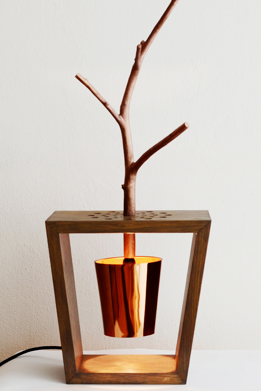 dizajn svietidla, stolna lampa, stolne svietidlo, objekt, svetelny objekt, object, lamp, table lamp, light, table light, wood lamp, wood light, nature light, cooper lamp, silver lamp, cooper, design, design light, veronika paluchova, deisgner, dizajner, light